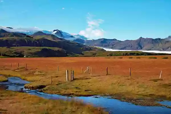 Foto de natureza ilustrativa do versículo da Bíblia: Mateus 13:42 - e os lançarão na fornalha de fogo; ali haverá choro e ranger de dentes.
