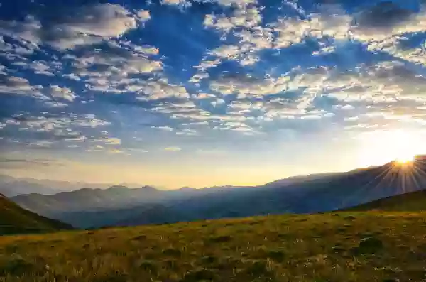 Foto de natureza ilustrativa do versículo da Bíblia: Levítico 7:28 - Disse mais o Senhor a Moisés: