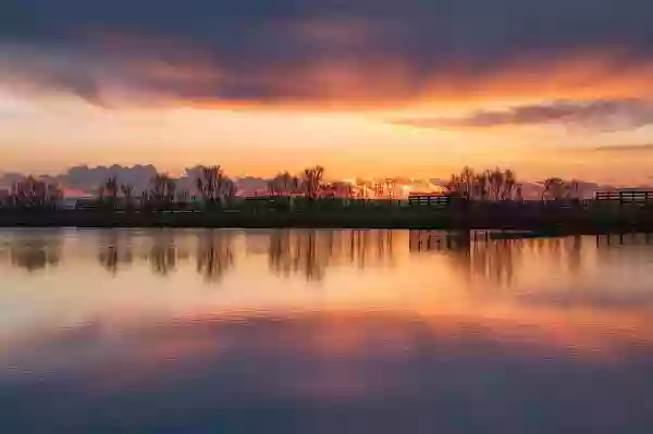 Foto de natureza ilustrativa do versículo da Bíblia: Ezequiel 47:16 - Hamate, Berota, Sibraim, que está entre o termo de Damasco e o termo de Hamate; Hazer-Haticom, que está junto ao termo de Haurã.
